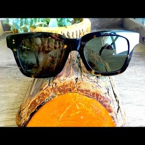 🕶RAEN GILMAN SUNGLASSES TORTOISE + GREEN LENS